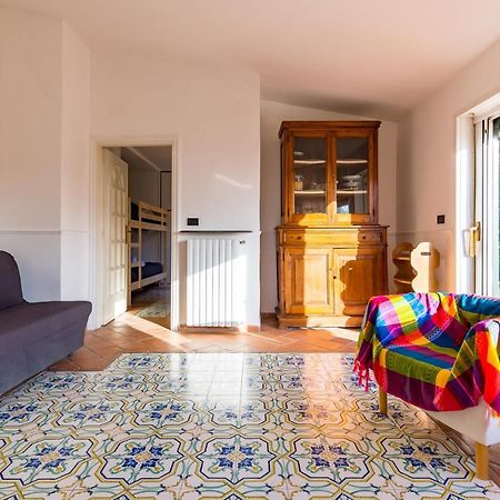 Villa Paola - Hidden Panoramic Garden And Terraces By Napoliapartments Экстерьер фото