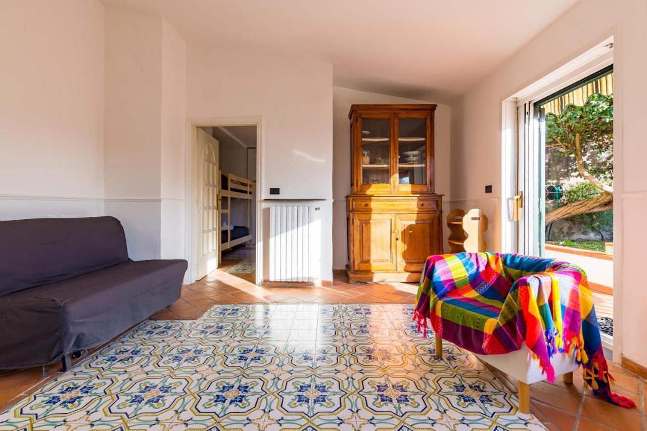 Villa Paola - Hidden Panoramic Garden And Terraces By Napoliapartments Экстерьер фото