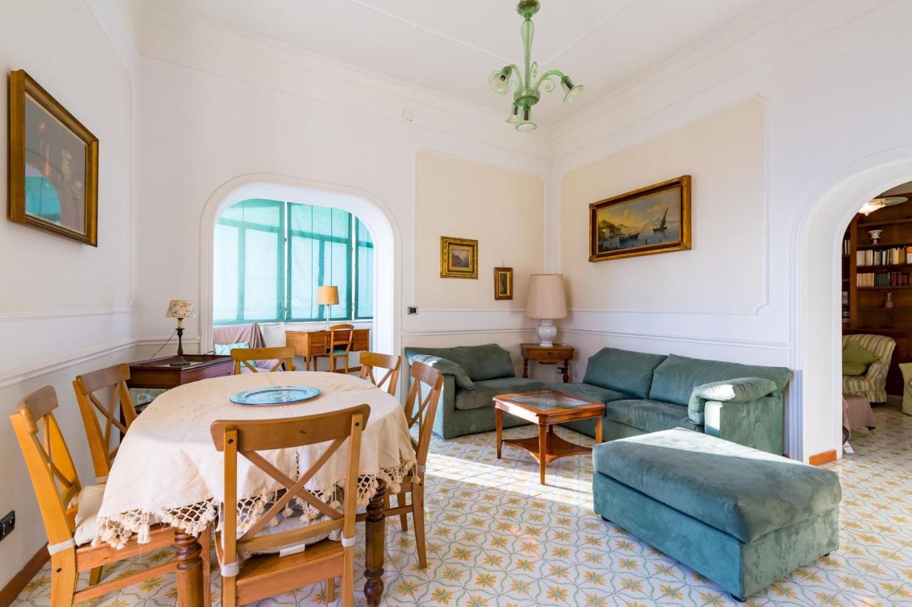 Villa Paola - Hidden Panoramic Garden And Terraces By Napoliapartments Экстерьер фото